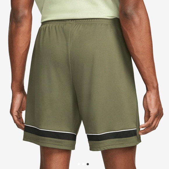 💛 bundle -$6 Nike Men's Dri-Fit Green Athletic Shorts - Picture 2 of 6